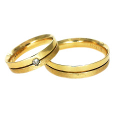 Aliança de Casamento em Ouro Amarelo 18K Reta com Friso e 1 Ponto de Brilhante