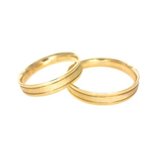 Aliança de Casamento em Ouro Amarelo 18K Reta com Frisos